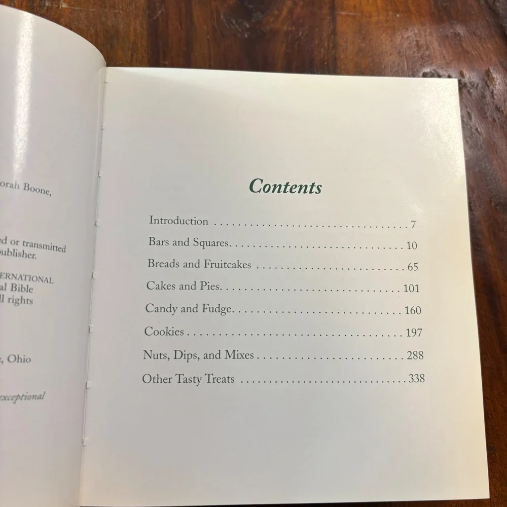 Homemade Christmas 2 Book Set Holiday‎ Snacks Sweets Recipes with 4 CDs 2003